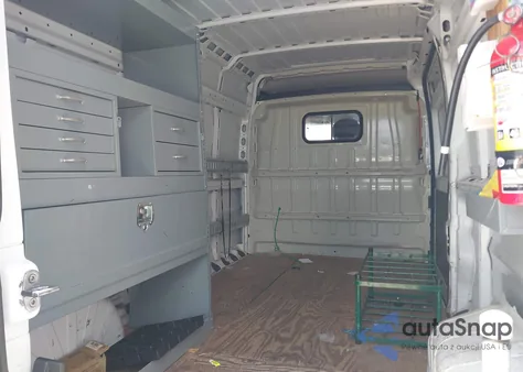 2014 Ram Promaster 2500 High Roof z USA, uszkodzony, nr VIN 3C6TRVDG5EE114993